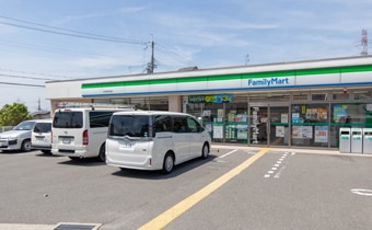 ファミリーマート枚方津田北町店