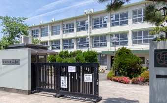 枚方市立津田小学校